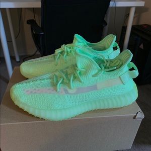 Yeezy V2 Glow